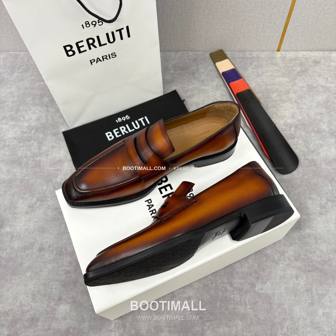 벨루티 핸드컬러 송아지가죽 페니 스트랩 로퍼 Berluti Hand-Colored Calfskin Penny Strap Loafers 2