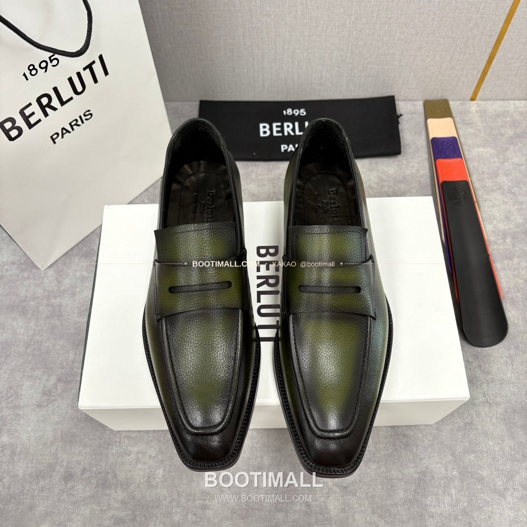 벨루티 핸드컬러 송아지가죽 페니 스트랩 로퍼 Berluti Hand-Colored Calfskin Penny Strap Loafers 1