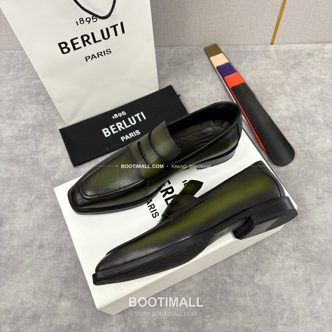 벨루티 핸드컬러 송아지가죽 페니 스트랩 로퍼 Berluti Hand-Colored Calfskin Penny Strap Loafers 2
