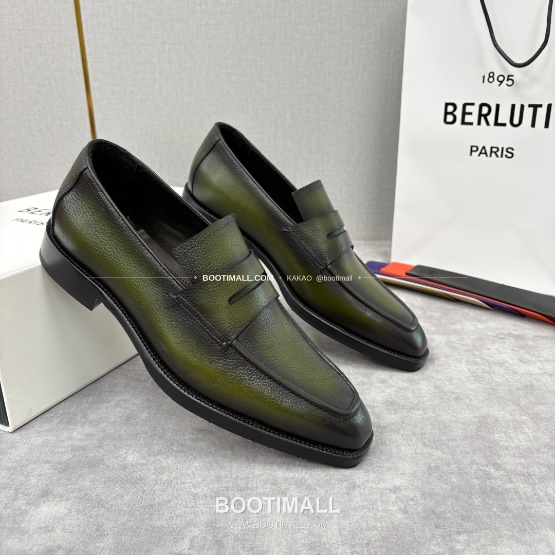 벨루티 핸드컬러 송아지가죽 페니 스트랩 로퍼 Berluti Hand-Colored Calfskin Penny Strap Loafers 3