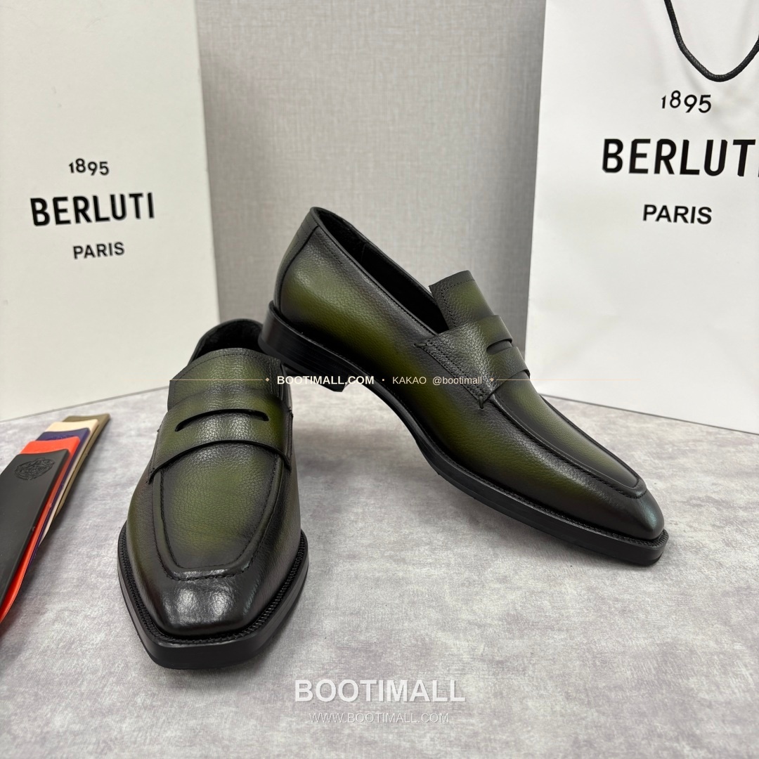 벨루티 핸드컬러 송아지가죽 페니 스트랩 로퍼 Berluti Hand-Colored Calfskin Penny Strap Loafers 5