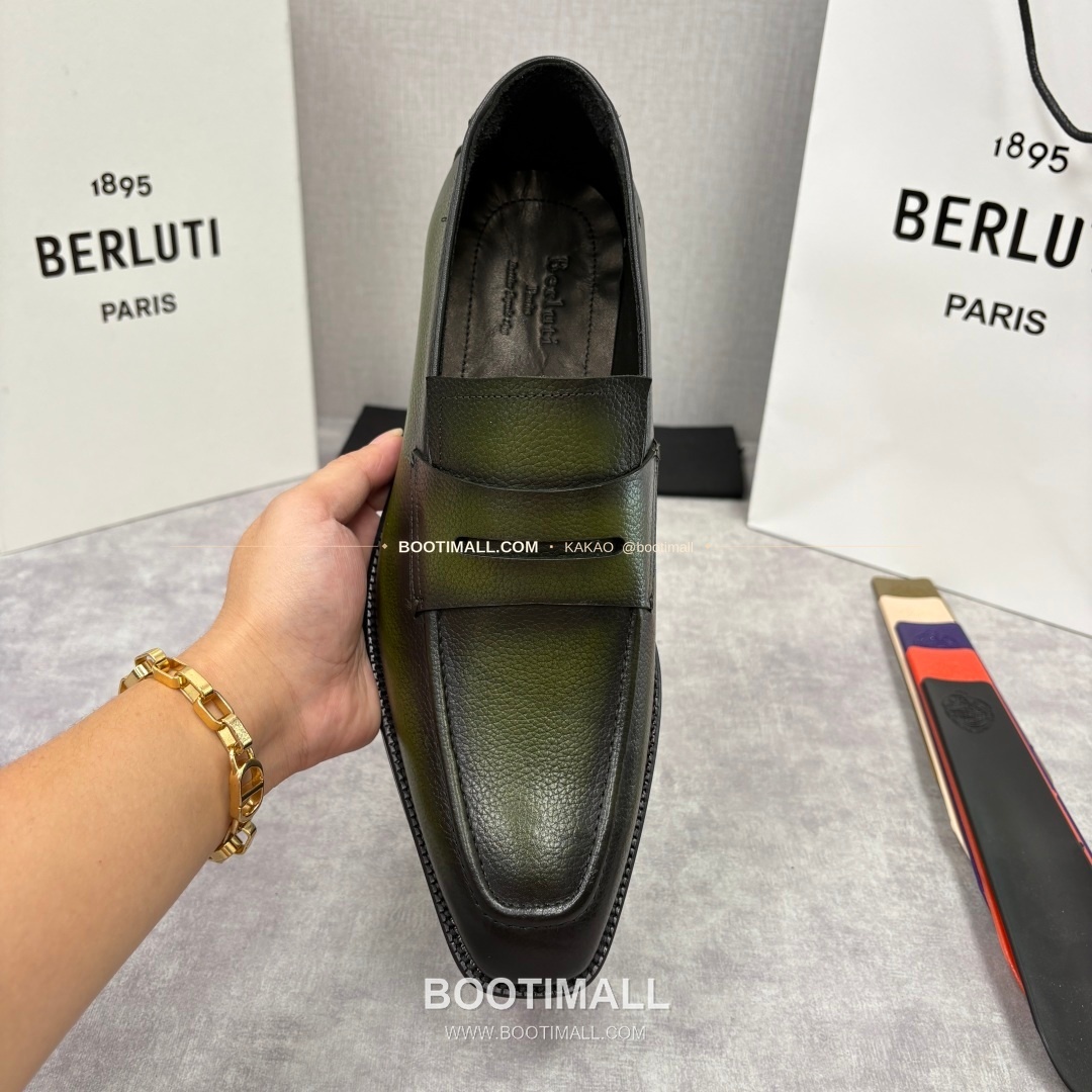벨루티 핸드컬러 송아지가죽 페니 스트랩 로퍼 Berluti Hand-Colored Calfskin Penny Strap Loafers 7