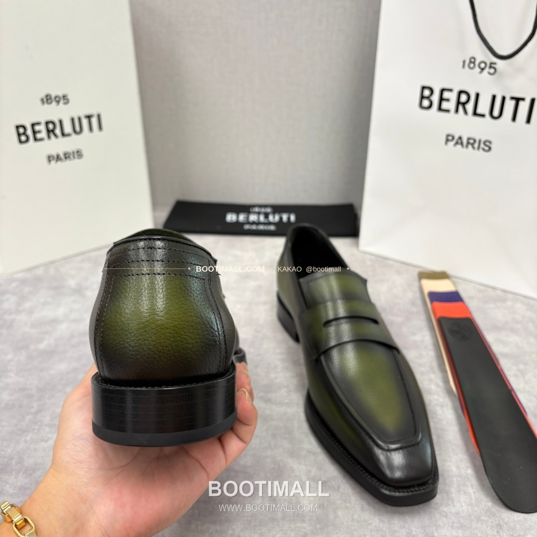 벨루티 핸드컬러 송아지가죽 페니 스트랩 로퍼 Berluti Hand-Colored Calfskin Penny Strap Loafers 8