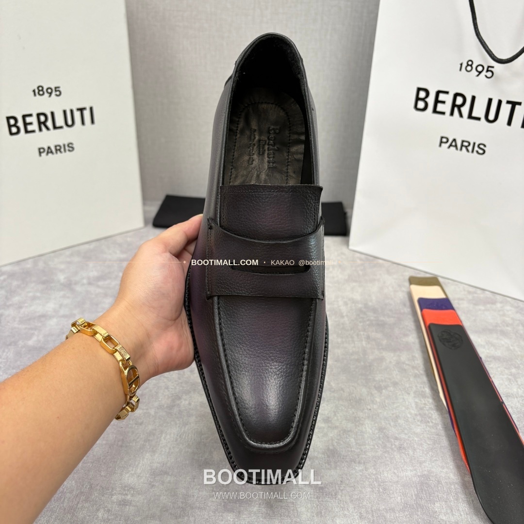 벨루티 핸드컬러 송아지가죽 페니 스트랩 로퍼 Berluti Hand-Colored Calfskin Penny Strap Loafers 7