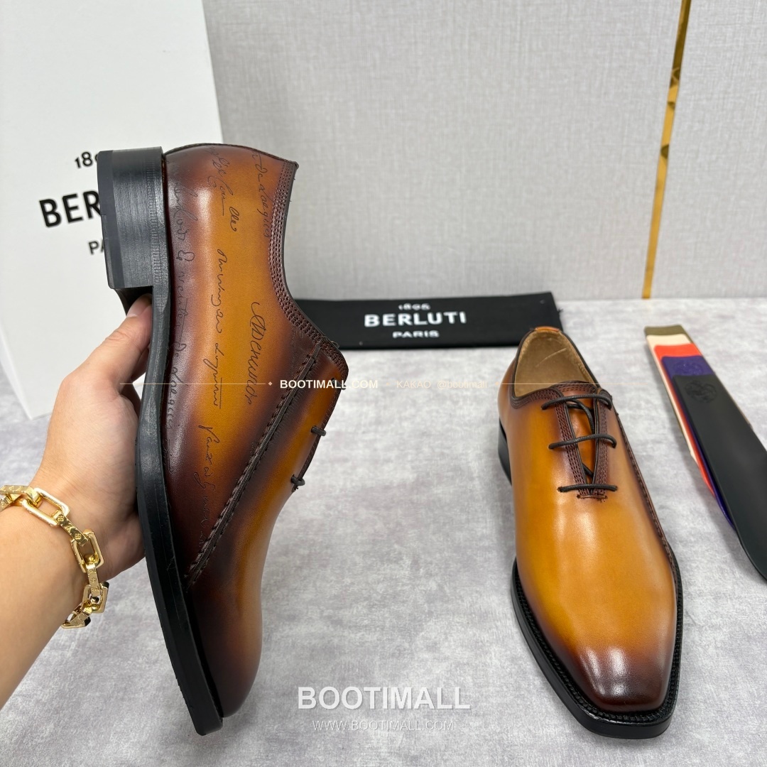 벨루티 핸드컬러 송아지가죽 레이스업 스퀘어토 구두 Berluti Hand-Colored Calfskin Lace-Up Square Toe Shoes 4