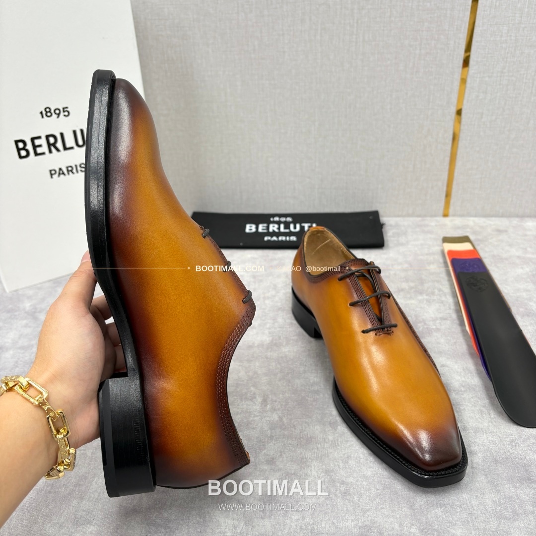 벨루티 핸드컬러 송아지가죽 레이스업 스퀘어토 구두 Berluti Hand-Colored Calfskin Lace-Up Square Toe Shoes 6