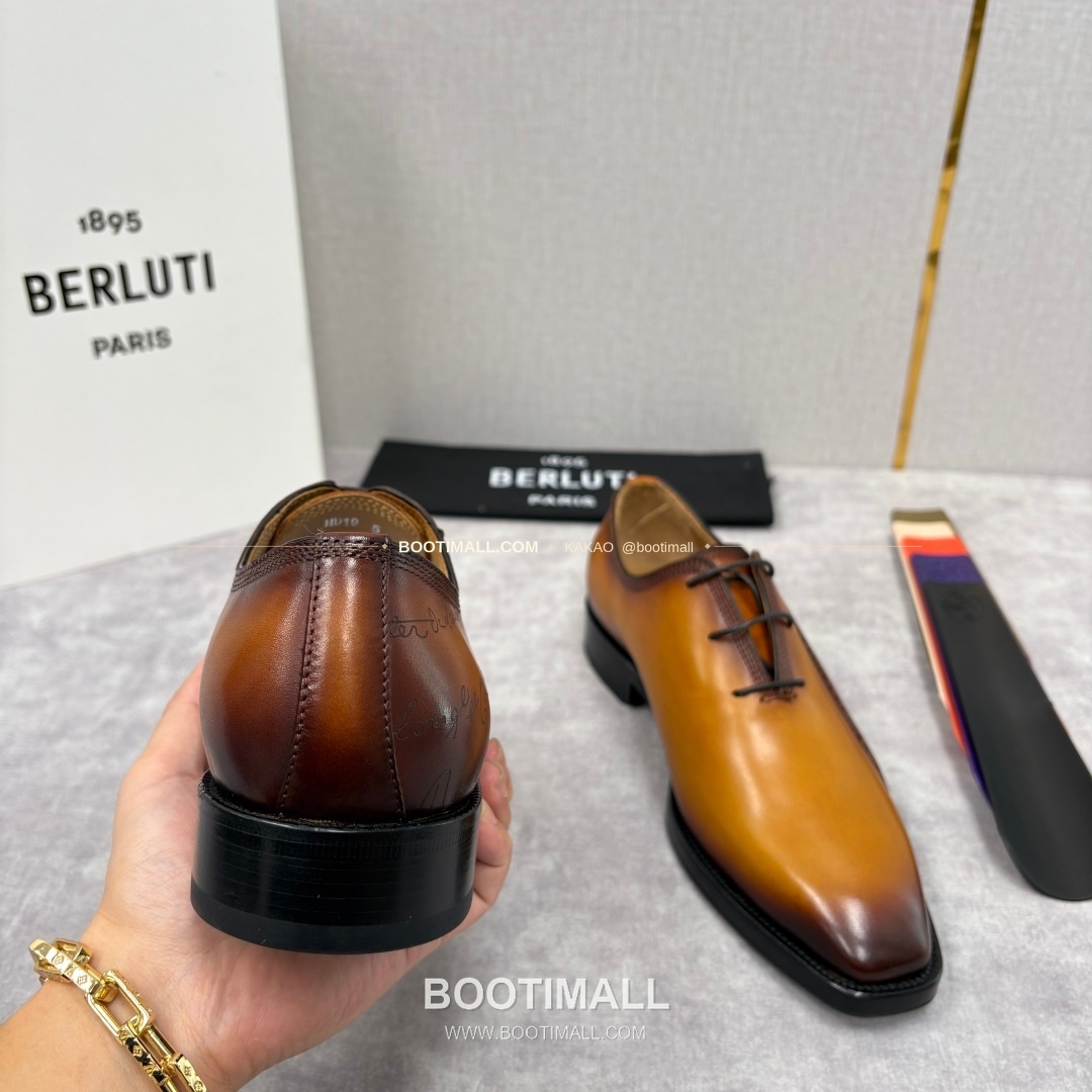벨루티 핸드컬러 송아지가죽 레이스업 스퀘어토 구두 Berluti Hand-Colored Calfskin Lace-Up Square Toe Shoes 8