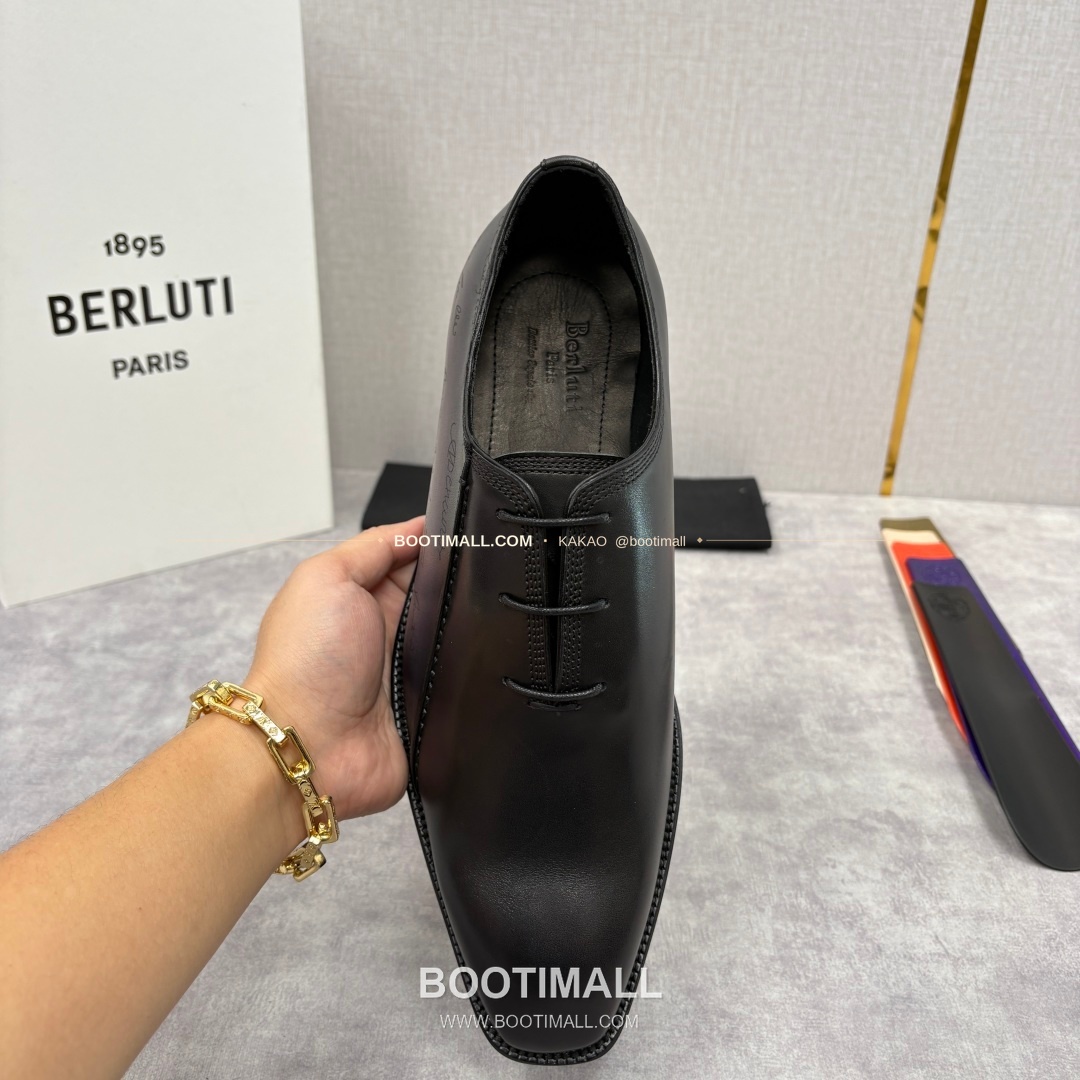 벨루티 핸드컬러 송아지가죽 레이스업 스퀘어토 구두 Berluti Hand-Colored Calfskin Lace-Up Square Toe Shoes 5