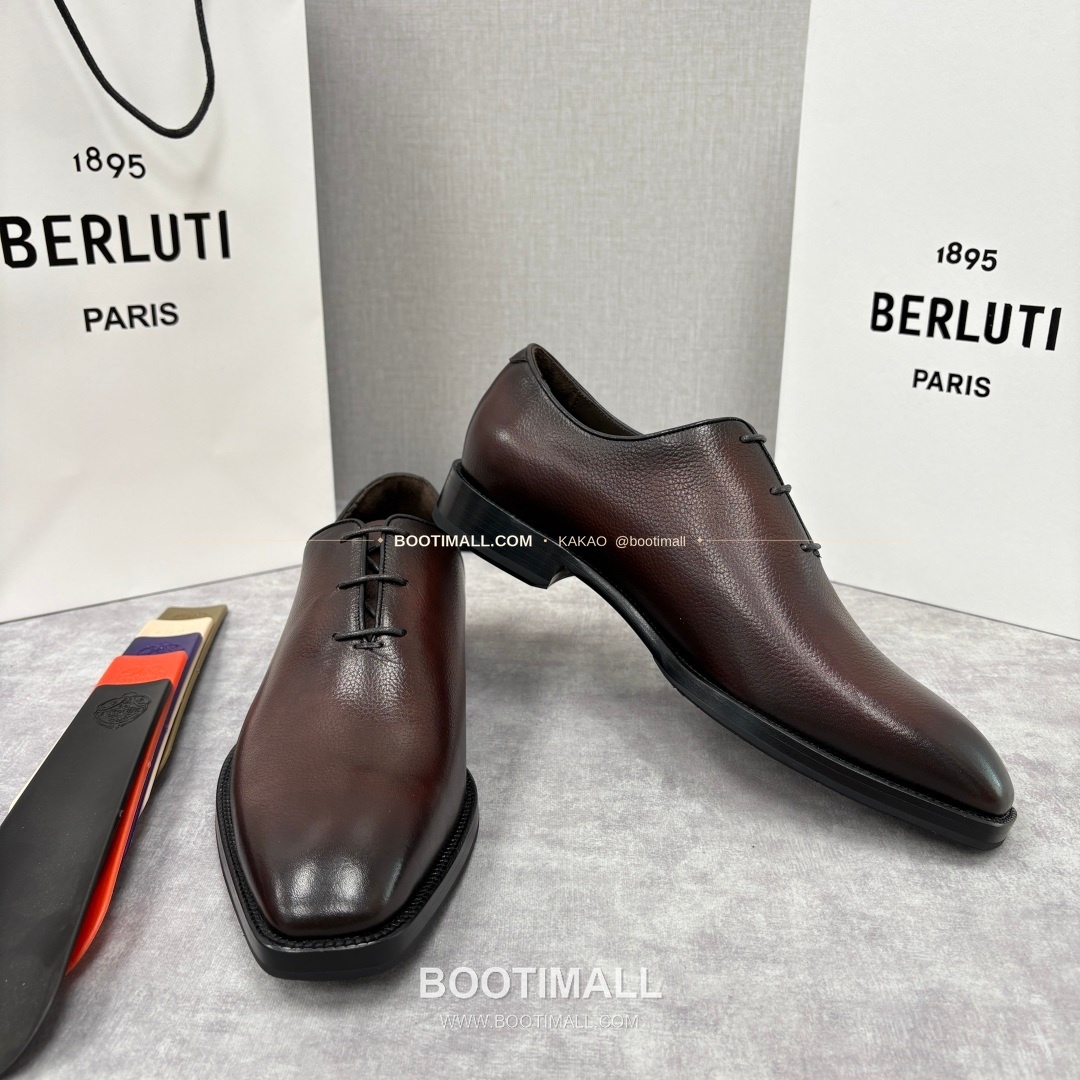 벨루티 핸드컬러 송아지가죽 레이스업 스퀘어토 정장구두 Berluti Hand-Colored Calfskin Lace-Up Square Toe Dress Shoes 4