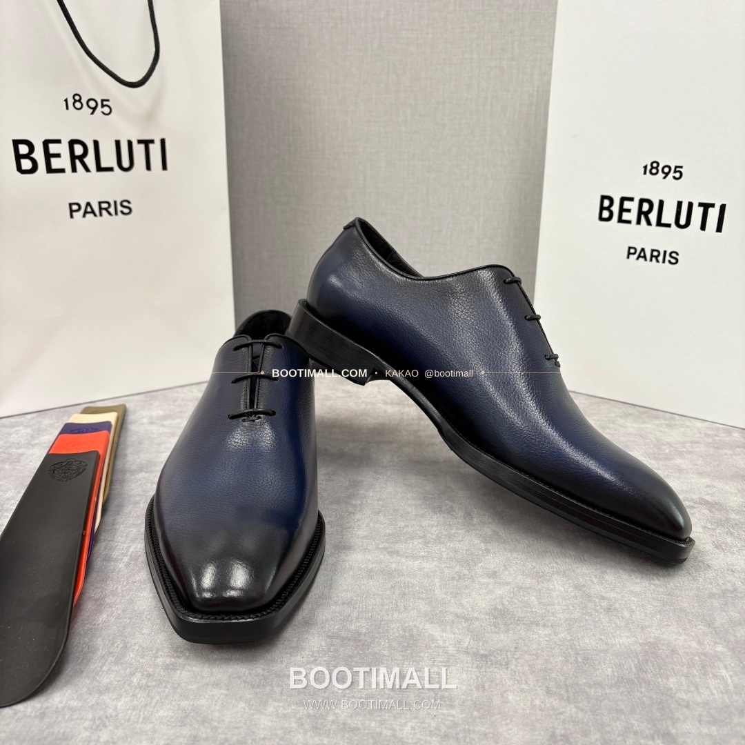 벨루티 핸드컬러 송아지가죽 레이스업 스퀘어토 정장구두 Berluti Hand-Colored Calfskin Lace-Up Square Toe Dress Shoes 4