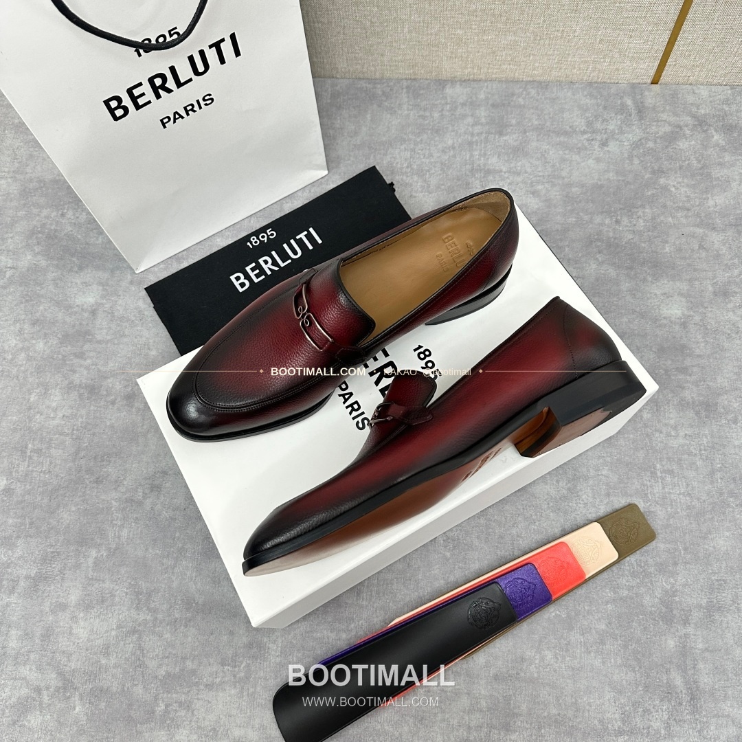 벨루티 앤디 염소가죽 핸드컬러 메탈버클 로퍼 Berluti Andy Goatskin Hand-Colored Metal Buckle Loafers 3