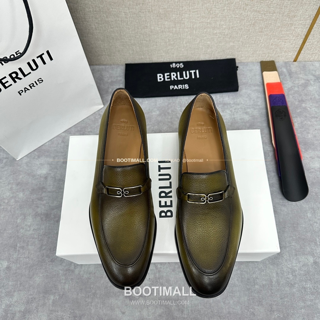 벨루티 앤디 염소가죽 핸드컬러 메탈버클 로퍼 Berluti Andy Goatskin Hand-Colored Metal Buckle Loafers 1