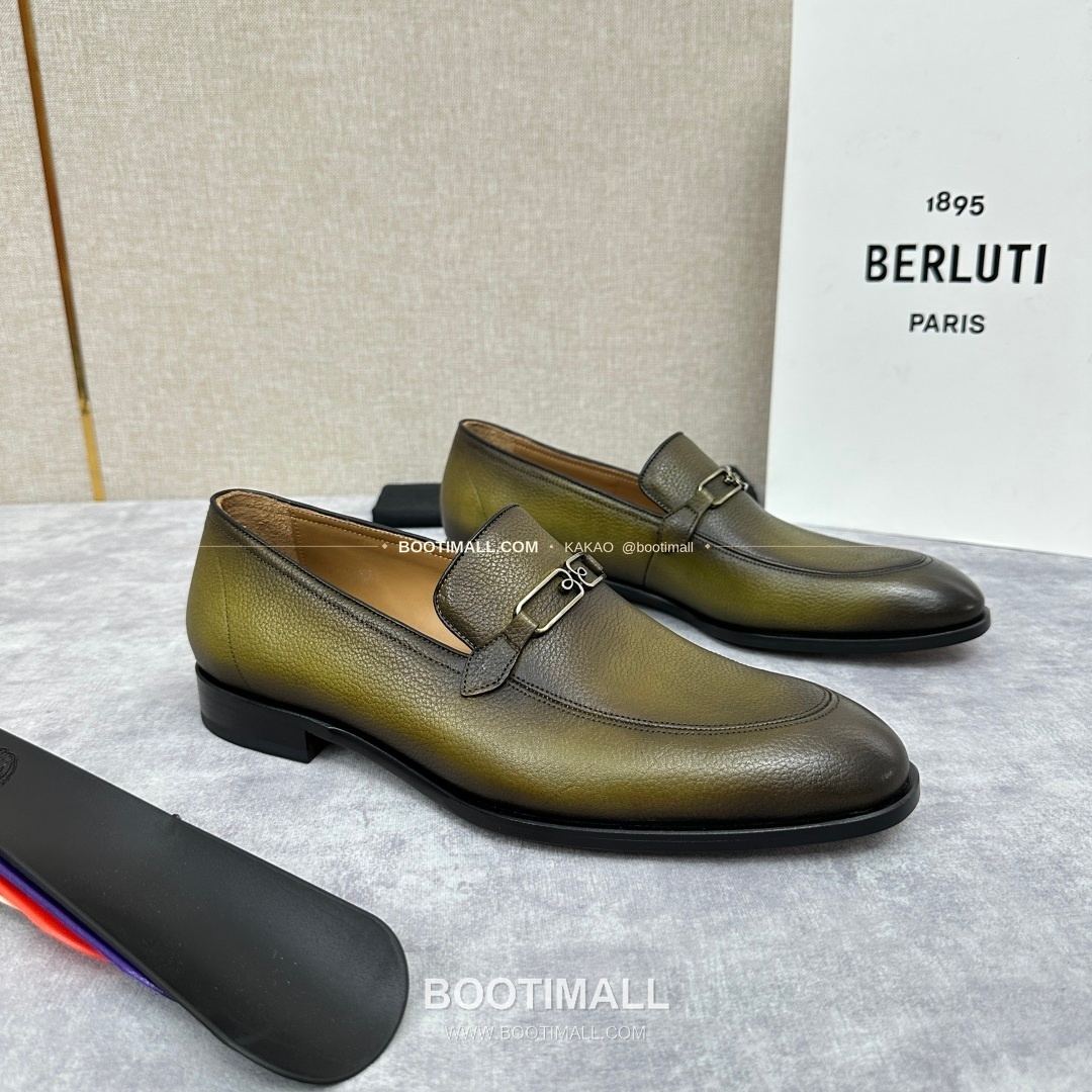 벨루티 앤디 염소가죽 핸드컬러 메탈버클 로퍼 Berluti Andy Goatskin Hand-Colored Metal Buckle Loafers 2
