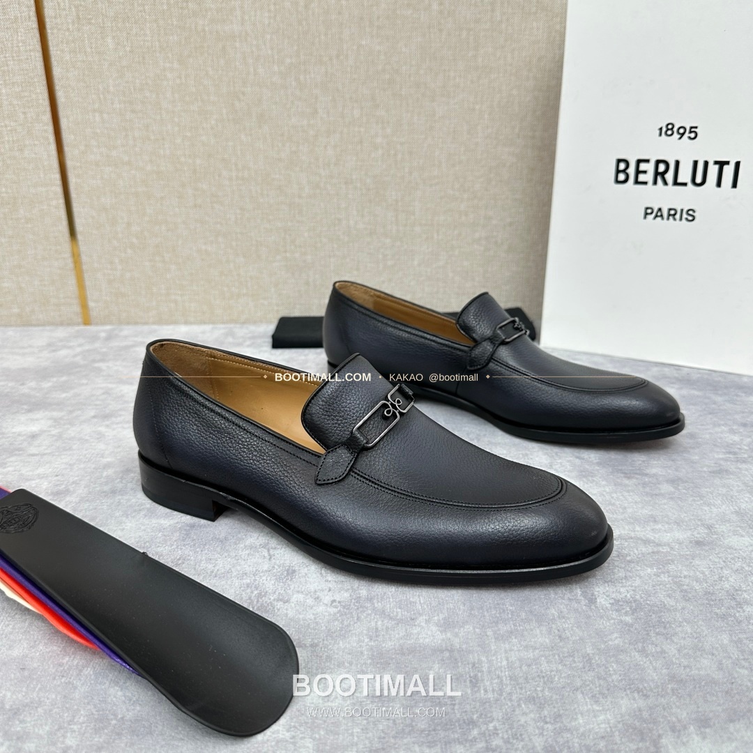 벨루티 앤디 염소가죽 핸드컬러 메탈버클 로퍼 Berluti Andy Goatskin Hand-Colored Metal Buckle Loafers 2