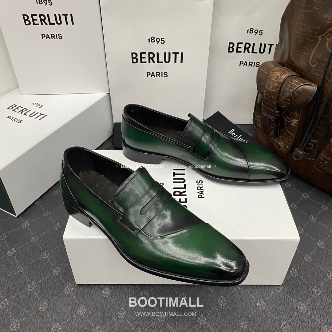 벨루티 앤디 드레이프 송아지가죽 핸드컬러 로퍼 Berluti Andy Drape Calfskin Hand-Colored Loafers 12