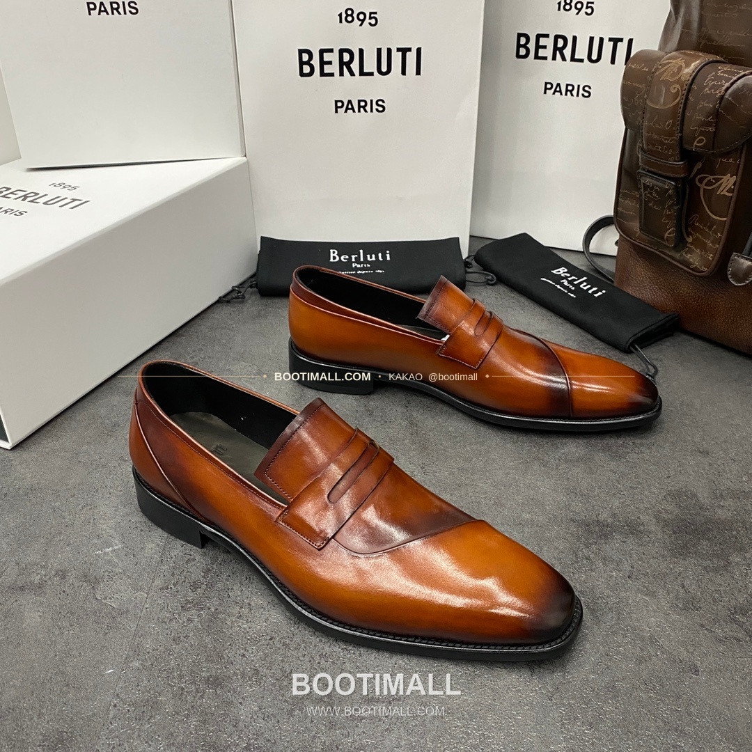 벨루티 앤디 드레이프 송아지가죽 핸드컬러 로퍼 Berluti Andy Drape Calfskin Hand-Colored Loafers 3