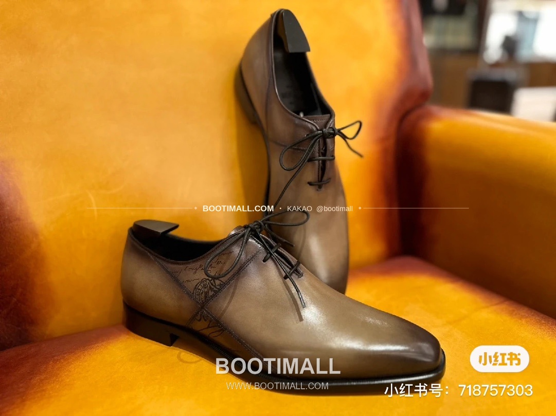벨루티 송아지가죽 브로그 펀칭 굿이어웰트 옥스퍼드 Berluti Calfskin Brogue Perforated Goodyear Welt Oxford Shoes 3