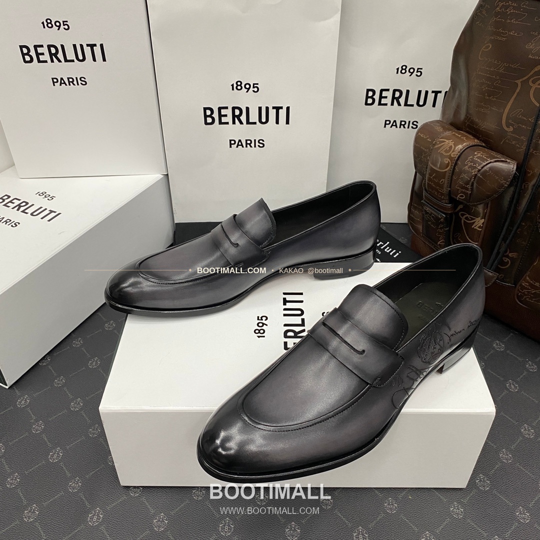 벨루티 앤디 송아지가죽 스크리토 핸드컬러 로퍼 Berluti Andy Calfskin Scritto Hand-Colored Loafers 2