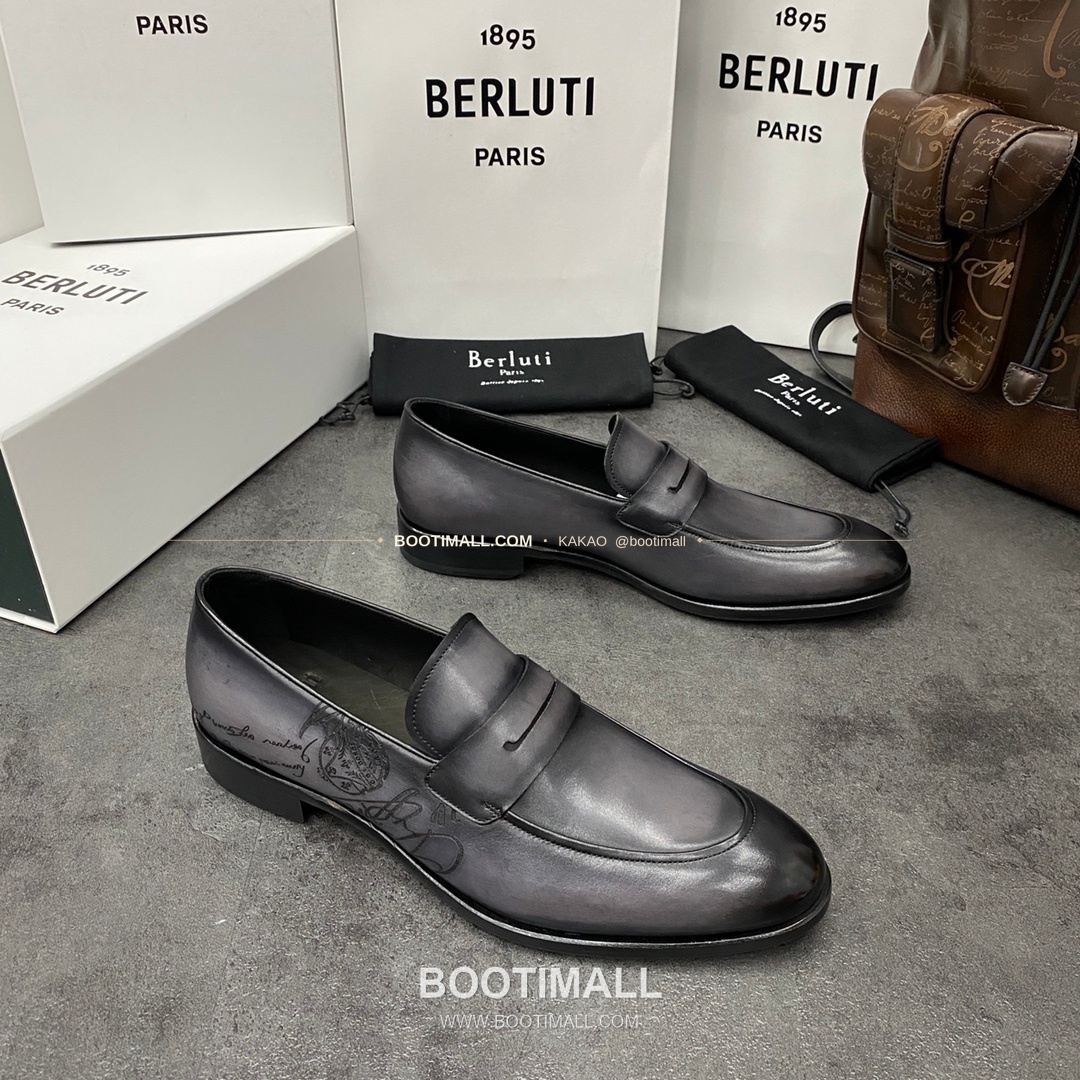 벨루티 앤디 송아지가죽 스크리토 핸드컬러 로퍼 Berluti Andy Calfskin Scritto Hand-Colored Loafers 3