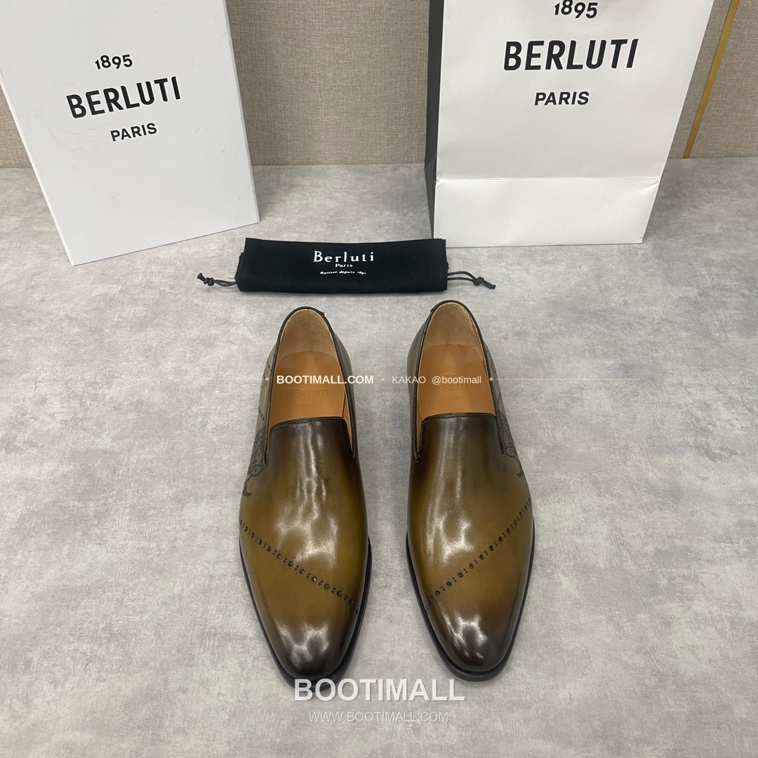 벨루티 앤디 송아지가죽 스크리토 굿이어웰트 로퍼 Berluti Andy Calfskin Scritto Goodyear Welt Loafers 1