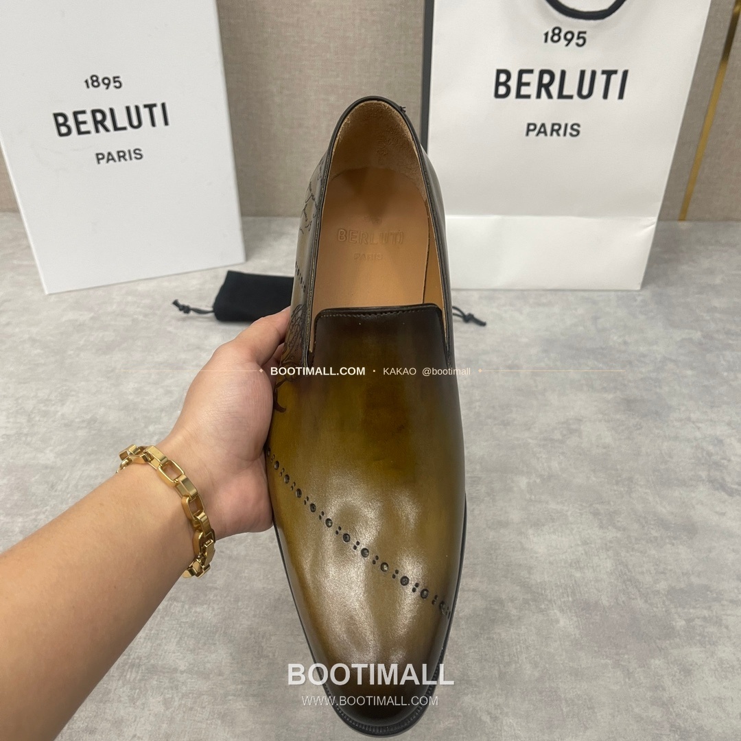 벨루티 앤디 송아지가죽 스크리토 굿이어웰트 로퍼 Berluti Andy Calfskin Scritto Goodyear Welt Loafers 6