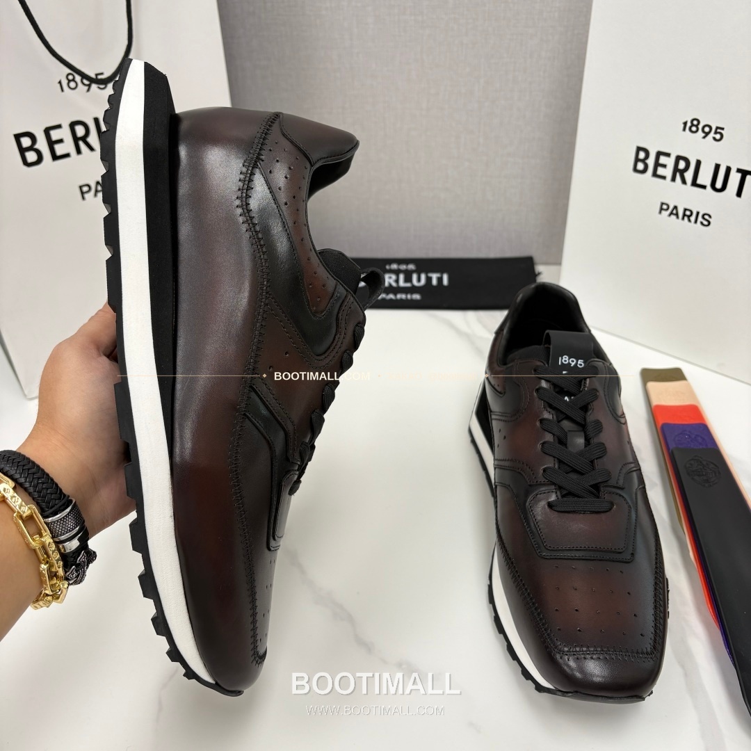 벨루티 플라이 송아지가죽 스크리토 패턴 볼드솔 스니커즈 Berluti Fly Calfskin Scritto Pattern Thick Sole Sneakers 4