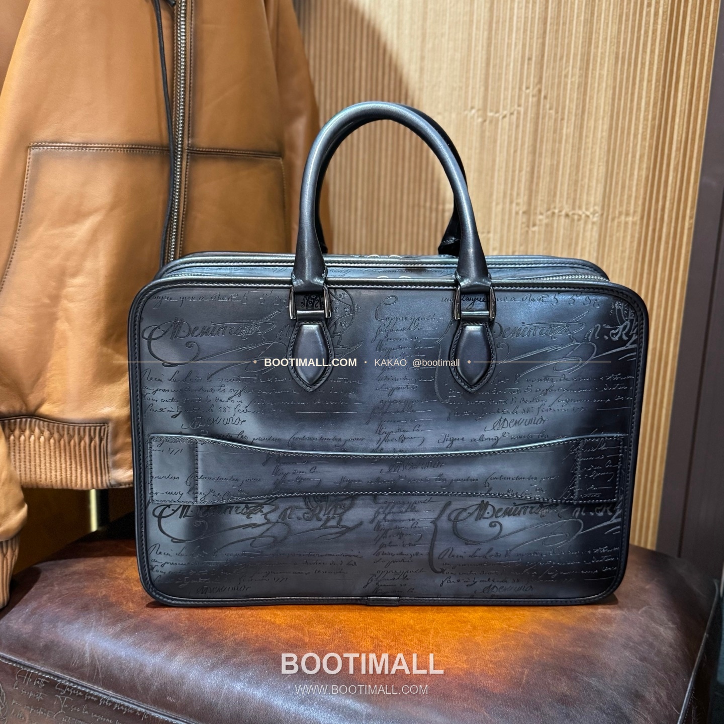 벨루티 베네치아 스크리토 더블컴파트먼트 Deux Jours 브리프케이스 Berluti Venezia Scritto Double Compartment Deux Jours Briefcase 2823060600 42cm 2