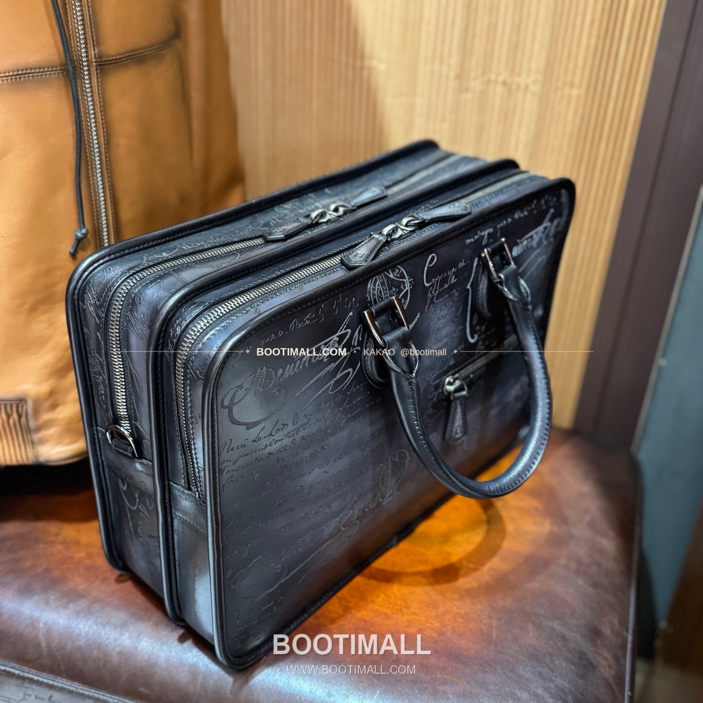 벨루티 베네치아 스크리토 더블컴파트먼트 Deux Jours 브리프케이스 Berluti Venezia Scritto Double Compartment Deux Jours Briefcase 2823060600 42cm 5