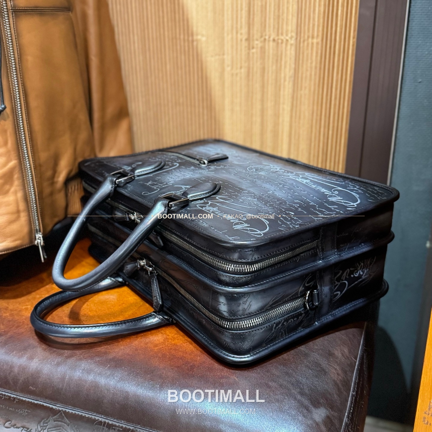 벨루티 베네치아 스크리토 더블컴파트먼트 Deux Jours 브리프케이스 Berluti Venezia Scritto Double Compartment Deux Jours Briefcase 2823060600 42cm 6