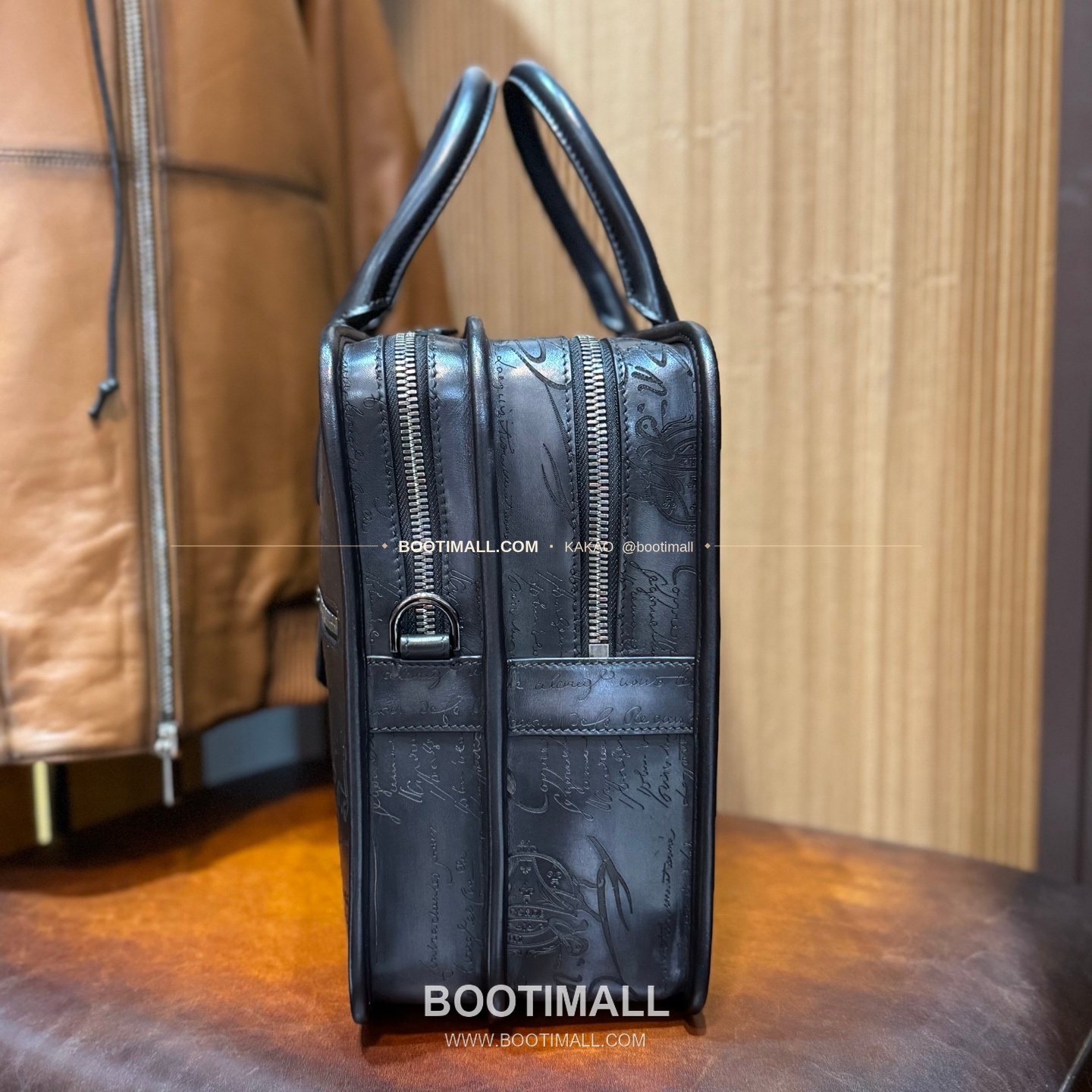 벨루티 베네치아 스크리토 더블컴파트먼트 Deux Jours 브리프케이스 Berluti Venezia Scritto Double Compartment Deux Jours Briefcase 2823060600 42cm 8