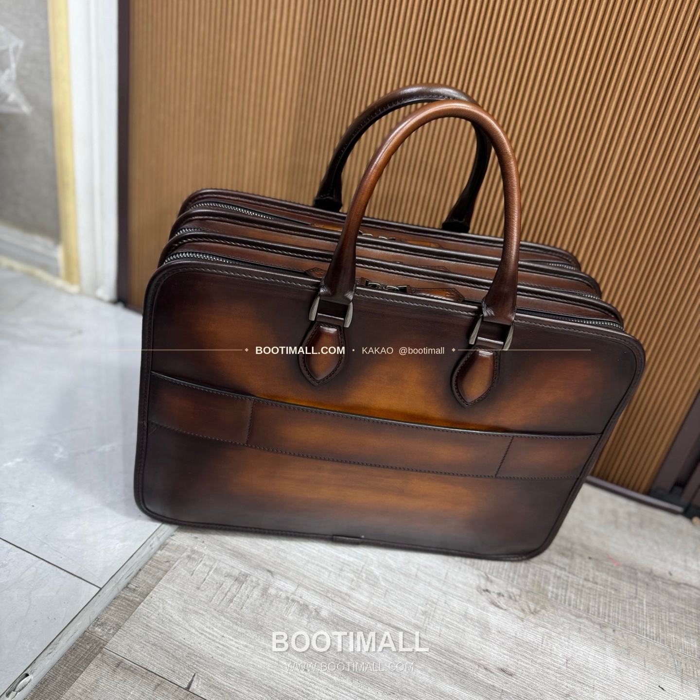 벨루티 베네치아 카프스킨 트리플컴파트먼트 브리프케이스 Berluti Venezia Calfskin Triple Compartment Briefcase 8048 41cm 2