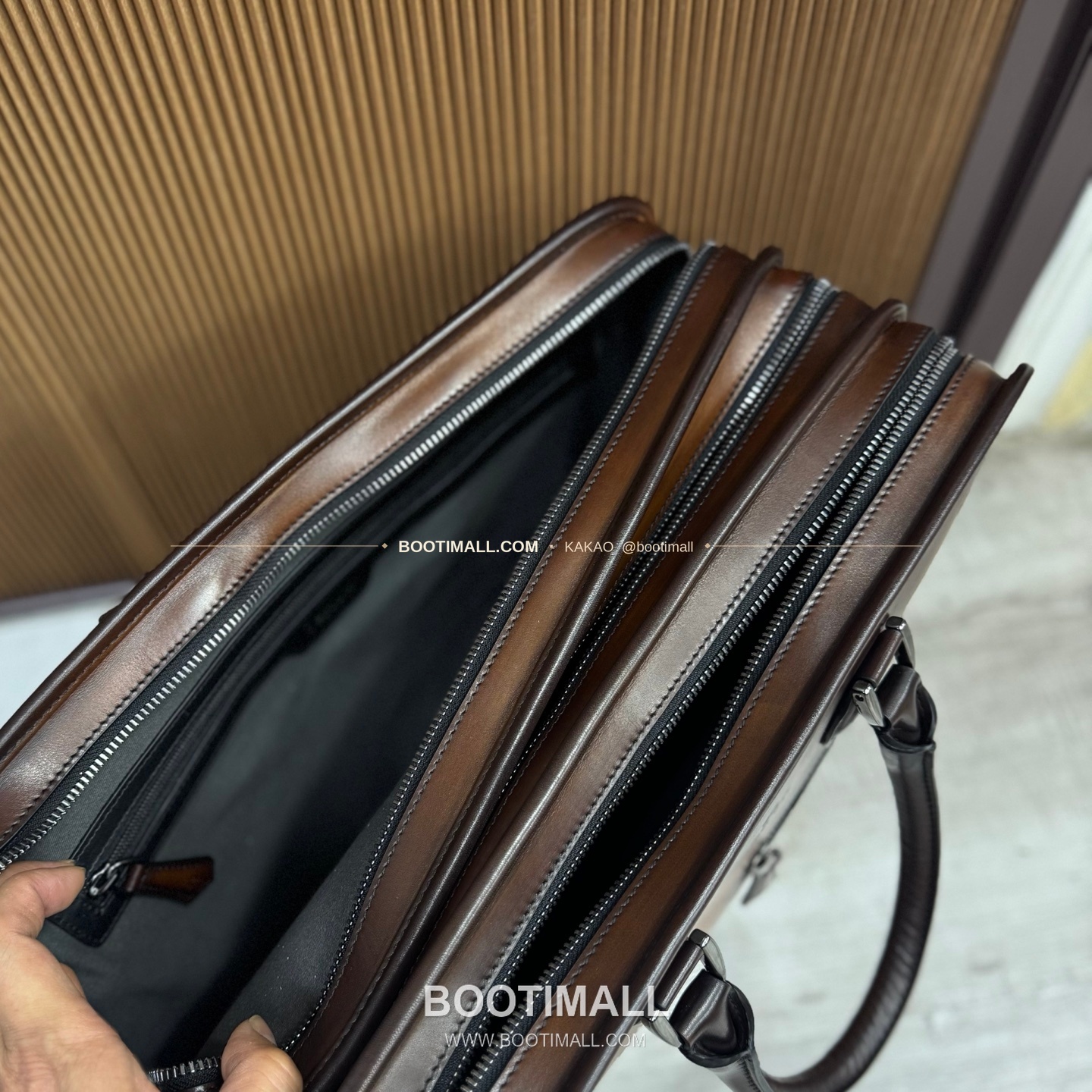 벨루티 베네치아 카프스킨 트리플컴파트먼트 브리프케이스 Berluti Venezia Calfskin Triple Compartment Briefcase 8048 41cm 7
