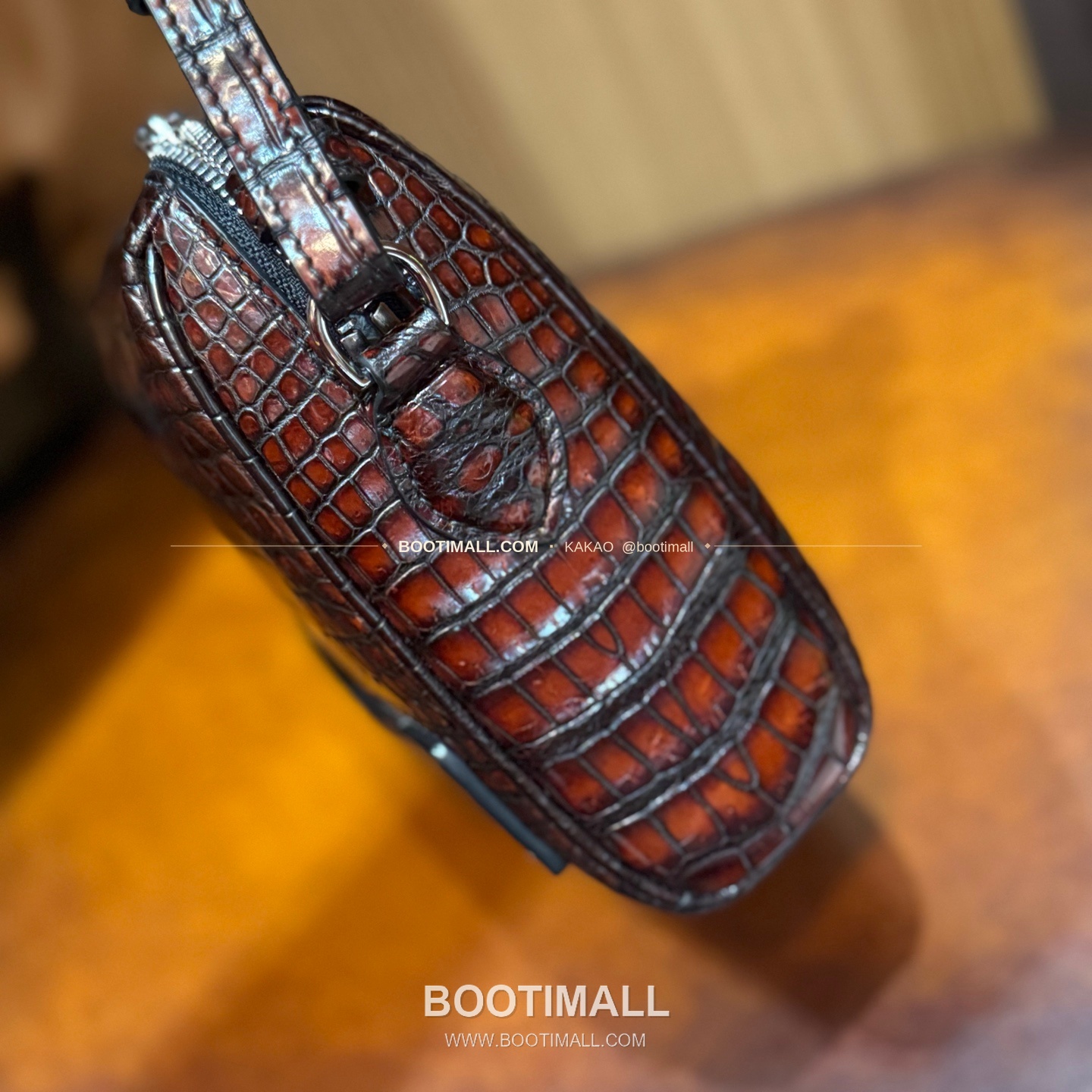 벨루티 나일 크로커다일 스크리토 핸드다이 그랜드 주르 클러치 Berluti Nile Crocodile Scritto Hand-Dyed Grand Jour Clutch 6523101400 8