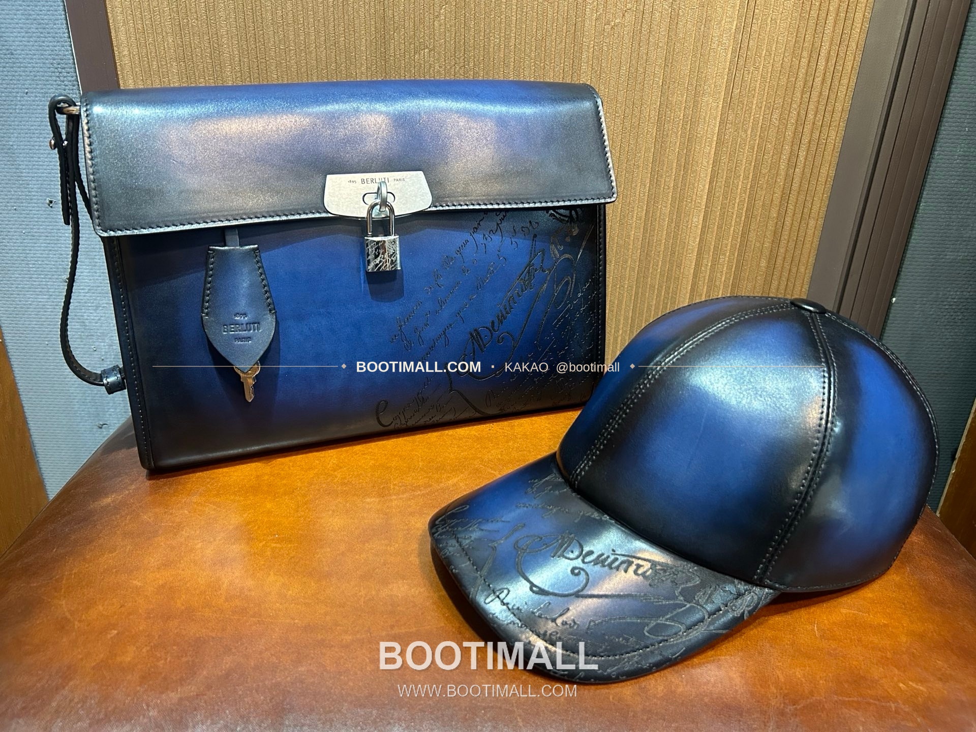 벨루티 베네치아 스크리토 파티나 E'Mio 스와이프 크로스바디백 Berluti Venezia Scritto Patina E'Mio Swipe Crossbody Bag 31cm 7