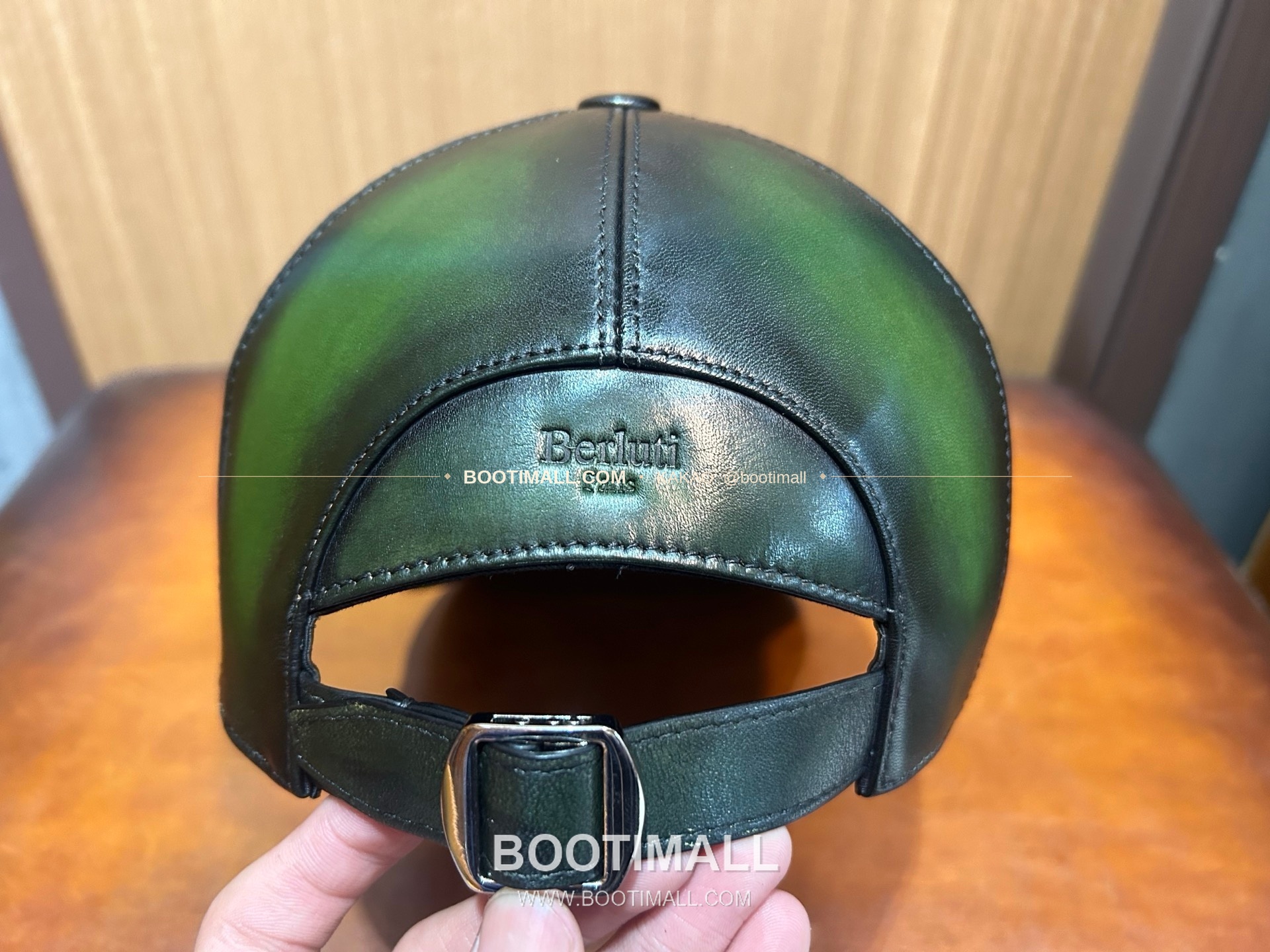 벨루티 카프스킨 핸드다이 클래식 레더 캡 Berluti Calfskin Hand-Dyed Classic Leather Cap 3