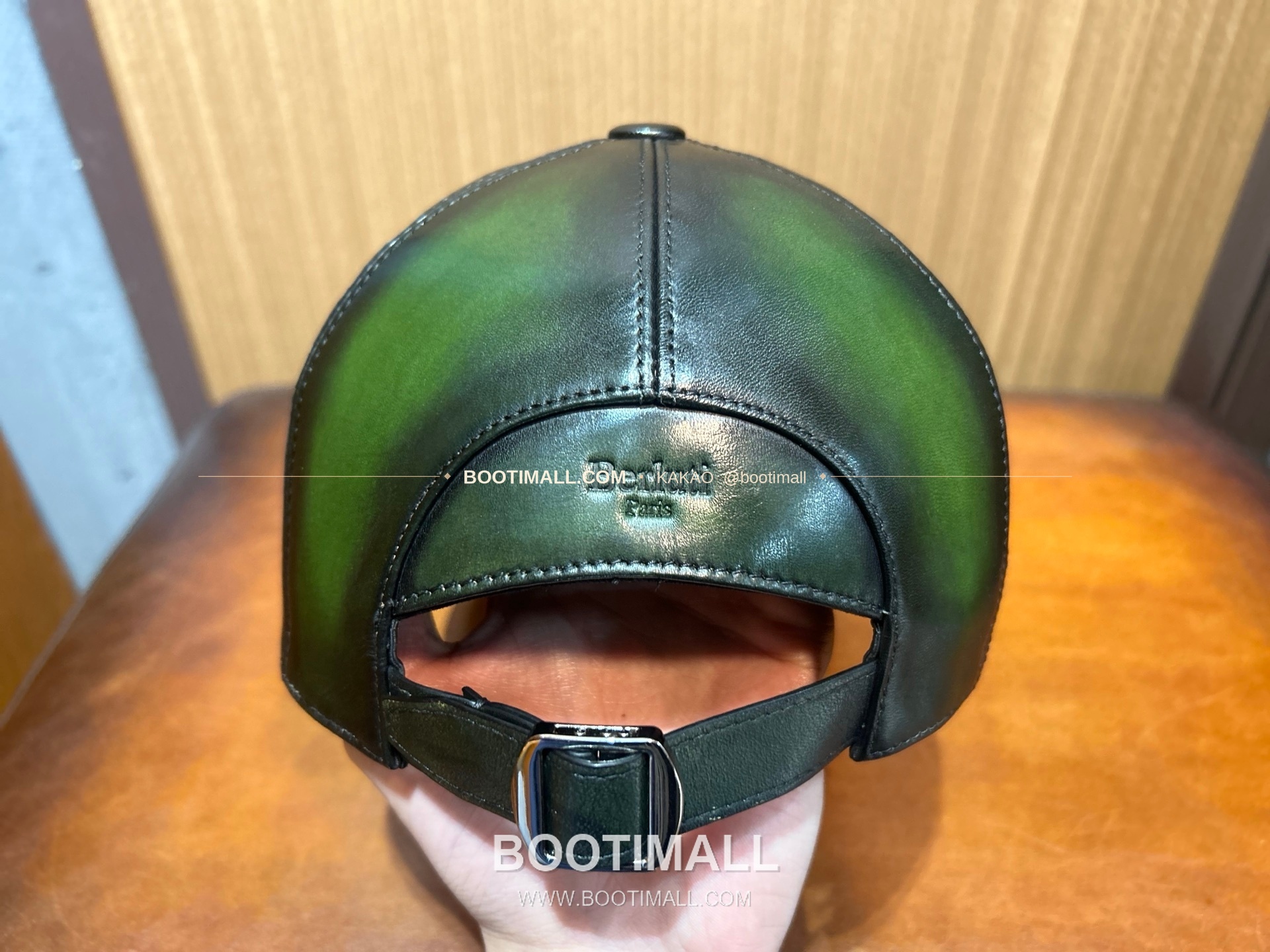 벨루티 카프스킨 핸드다이 클래식 레더 캡 Berluti Calfskin Hand-Dyed Classic Leather Cap 10