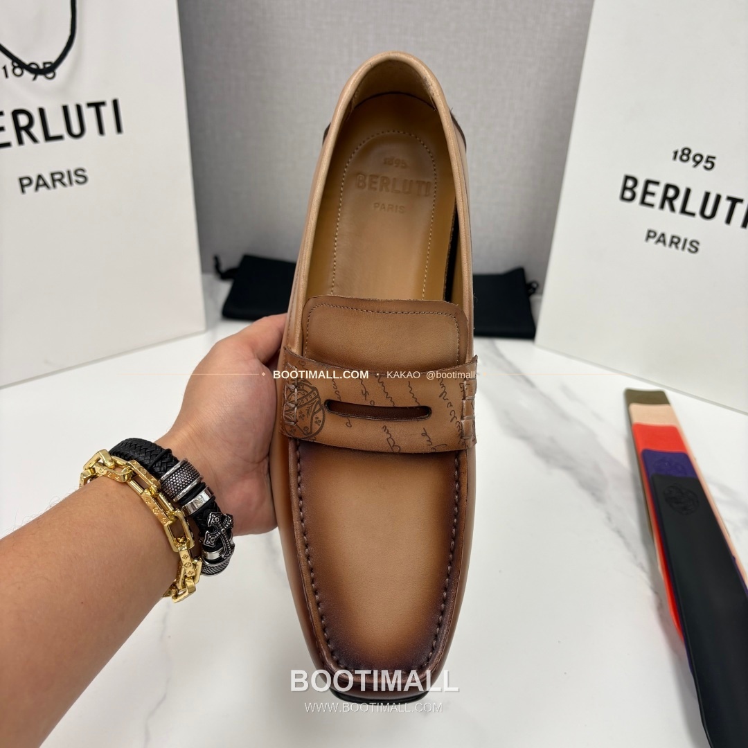 벨루티 스크리토 송아지가죽 수공염색 사투르닌 드라이빙 로퍼 Berluti Scritto Calfskin Hand Patina Saturnin Driving Loafers 5