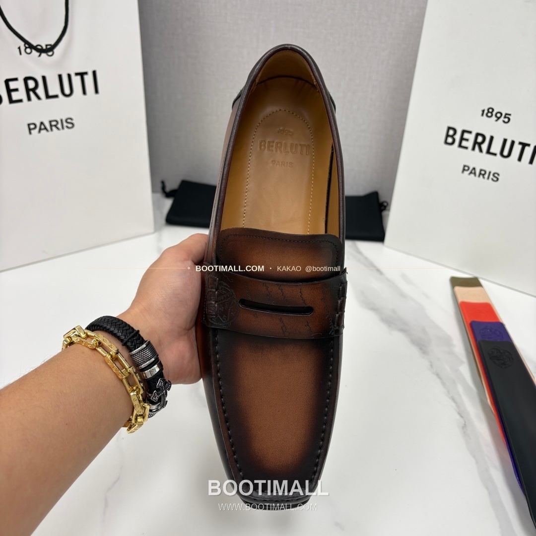 벨루티 스크리토 송아지가죽 수공염색 사투르닌 드라이빙 로퍼 Berluti Scritto Calfskin Hand Patina Saturnin Driving Loafers 5