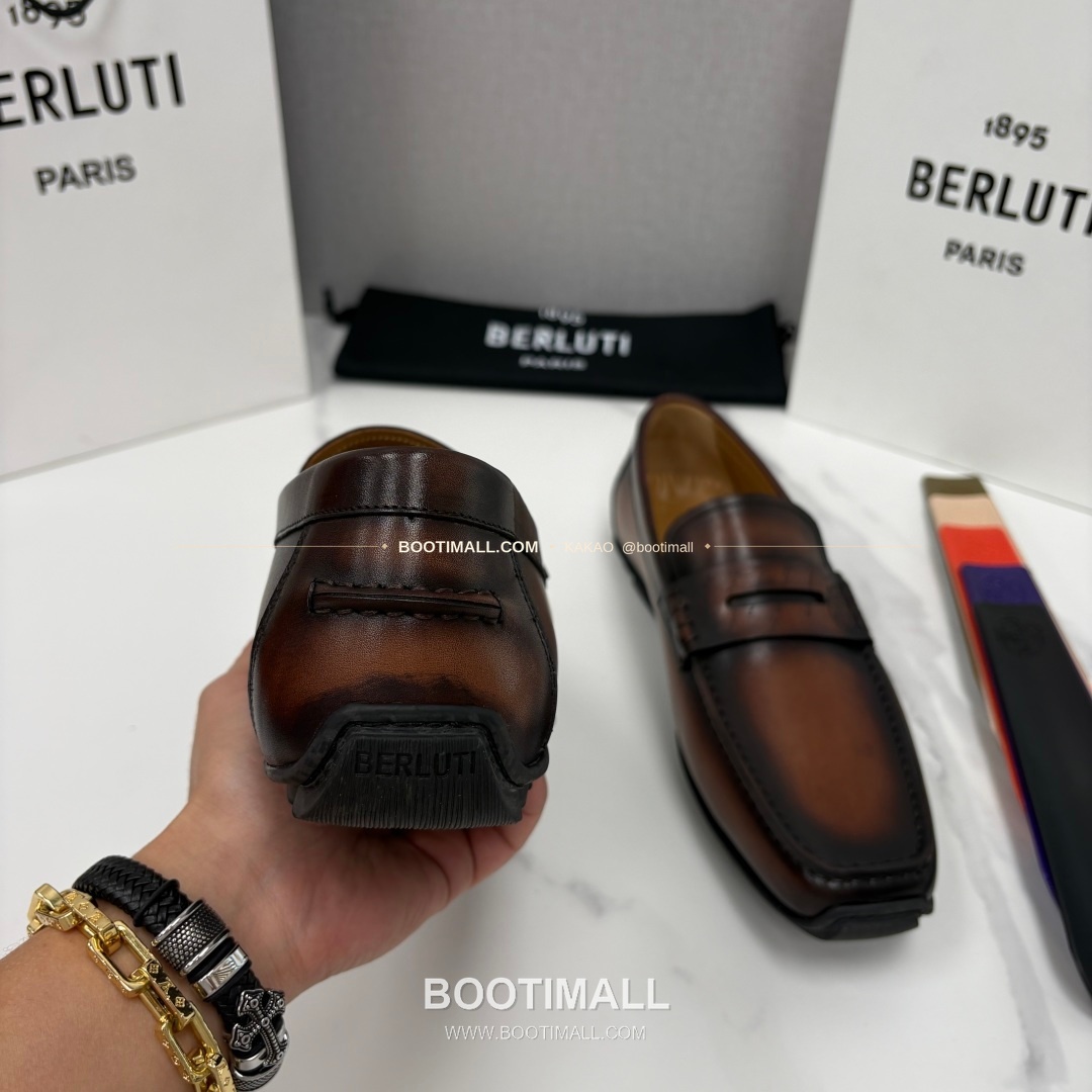벨루티 스크리토 송아지가죽 수공염색 사투르닌 드라이빙 로퍼 Berluti Scritto Calfskin Hand Patina Saturnin Driving Loafers 8