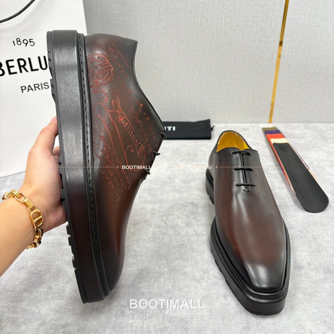 벨루티 베네치아가죽 수공염색 스크리토 알토 옥스퍼드 슈즈 Berluti Venezia Leather Hand Patina Scritto Alto Oxford Shoes 4