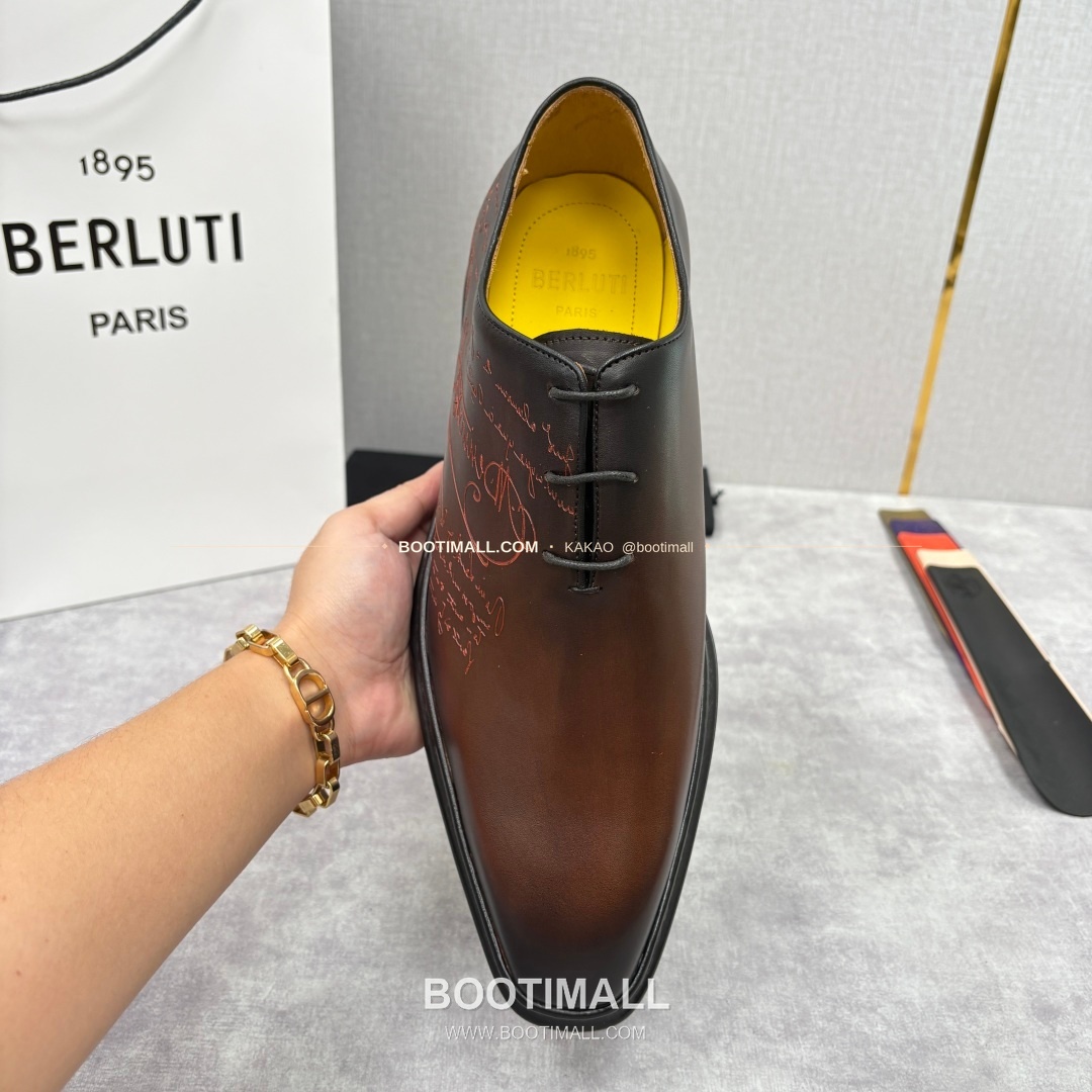 벨루티 베네치아가죽 수공염색 스크리토 알토 옥스퍼드 슈즈 Berluti Venezia Leather Hand Patina Scritto Alto Oxford Shoes 5