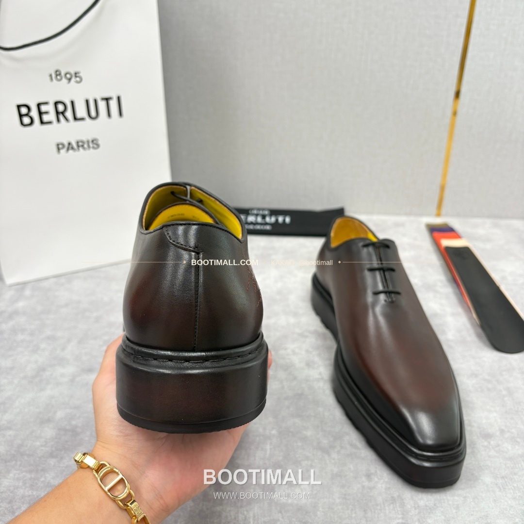 벨루티 베네치아가죽 수공염색 스크리토 알토 옥스퍼드 슈즈 Berluti Venezia Leather Hand Patina Scritto Alto Oxford Shoes 8