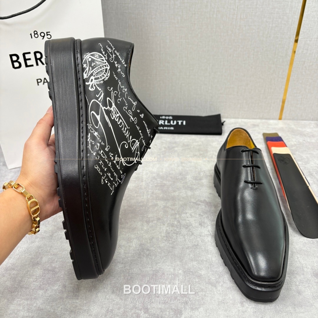 벨루티 베네치아가죽 수공염색 스크리토 알토 옥스퍼드 슈즈 Berluti Venezia Leather Hand Patina Scritto Alto Oxford Shoes 4