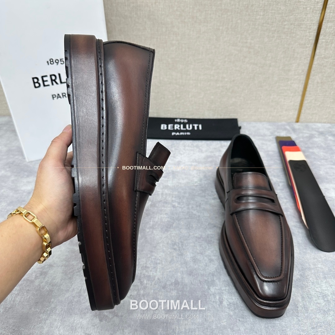 벨루티 베네치아가죽 수공염색 알토 슬립온 옥스퍼드 슈즈 Berluti Venezia Leather Hand Patina Alto Slip-On Oxford Shoes 4