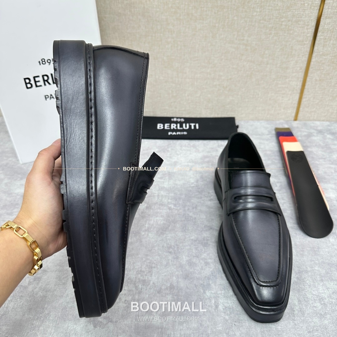 벨루티 베네치아가죽 수공염색 알토 슬립온 옥스퍼드 슈즈 Berluti Venezia Leather Hand Patina Alto Slip-On Oxford Shoes 4