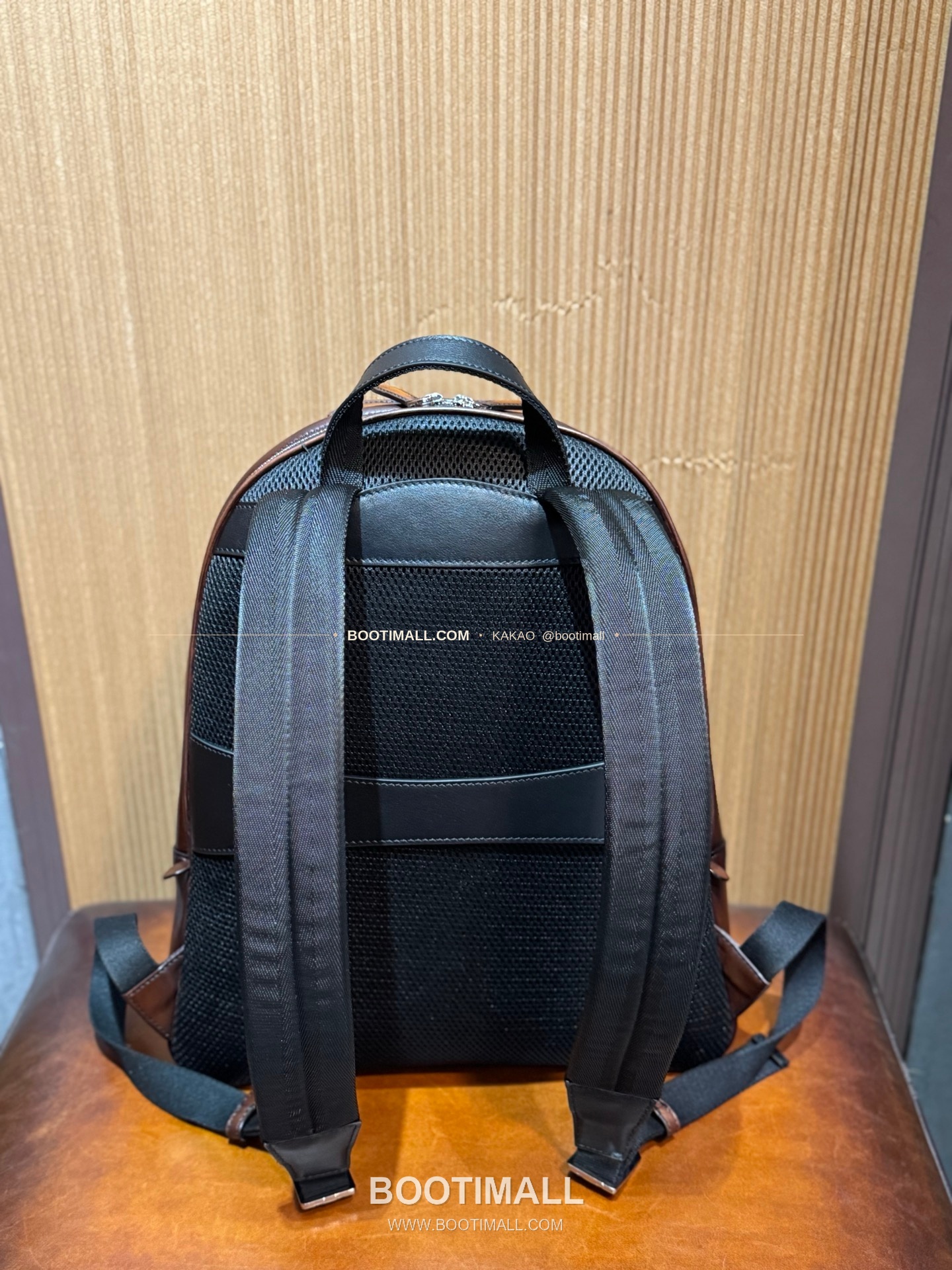 벨루티 베네치아 스크리토 파티나 레더 브라운 백팩 Berluti Venezia Scritto Patina Leather Brown Backpack 44cm 4