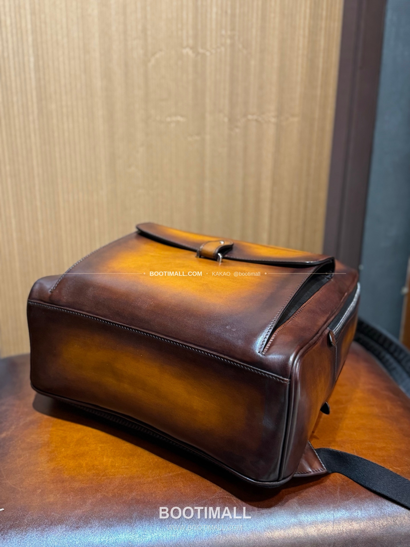 벨루티 베네치아 스크리토 파티나 레더 브라운 백팩 Berluti Venezia Scritto Patina Leather Brown Backpack 44cm 8