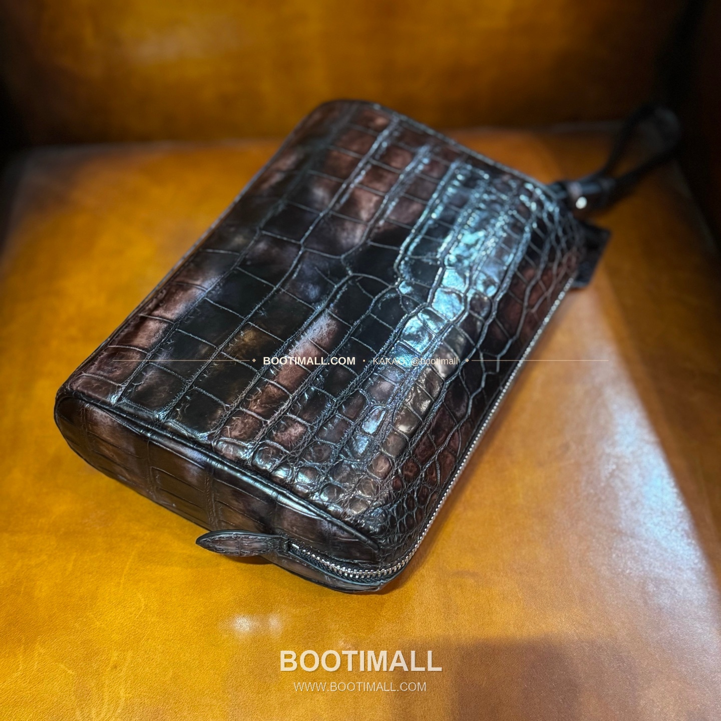 벨루티 GRAND JOUR 나일 크로커다일 파티나 레더 브라운 클러치 Berluti GRAND JOUR Nile Crocodile Patina Leather Brown Clutch 6523101400 6