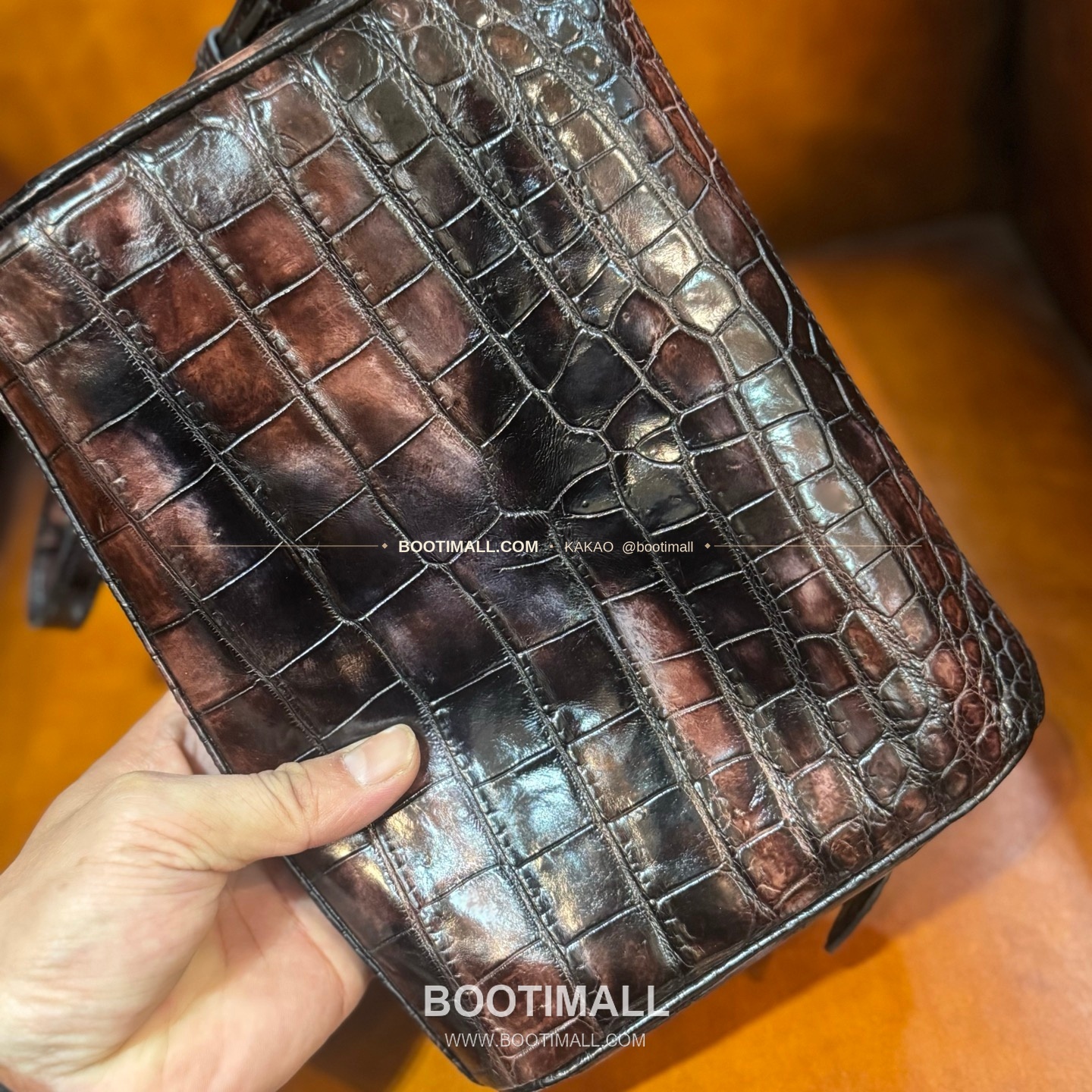 벨루티 GRAND JOUR 나일 크로커다일 파티나 레더 브라운 클러치 Berluti GRAND JOUR Nile Crocodile Patina Leather Brown Clutch 6523101400 8