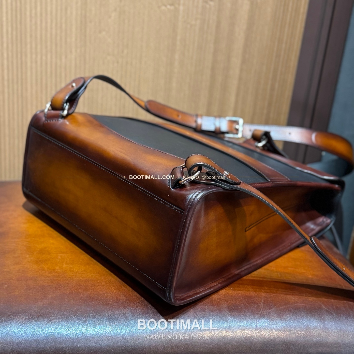 벨루티 E'Mio 파티나 레더 브라운 투웨이 백팩 Berluti E'Mio Patina Leather Brown Two Way Backpack 35cm 6